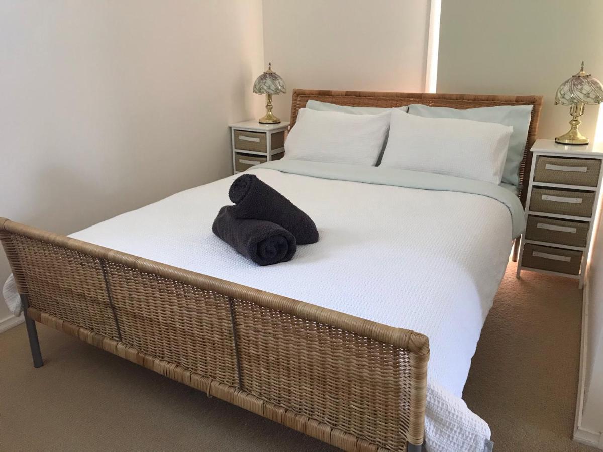 That Seaside Cottage - Fully Equipped Home, 4 Bedrooms On The Foreshore Tooradin المظهر الخارجي الصورة