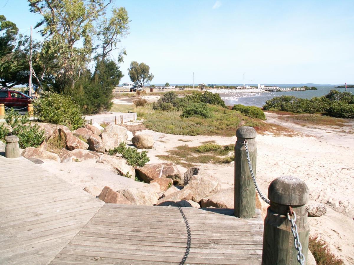 That Seaside Cottage - Fully Equipped Home, 4 Bedrooms On The Foreshore Tooradin المظهر الخارجي الصورة